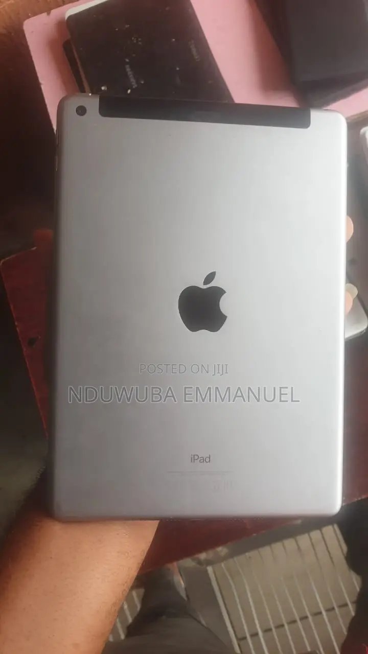 Apple iPad Wi-Fi 128 GB
