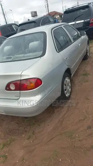 Toyota Corolla 2001 Silver