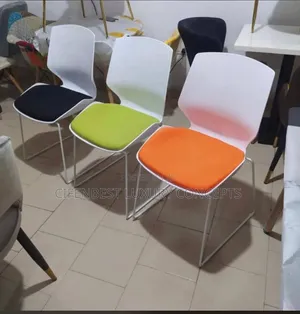 Luxury Restaurant/Waiting/Visitors Chair With Cushion