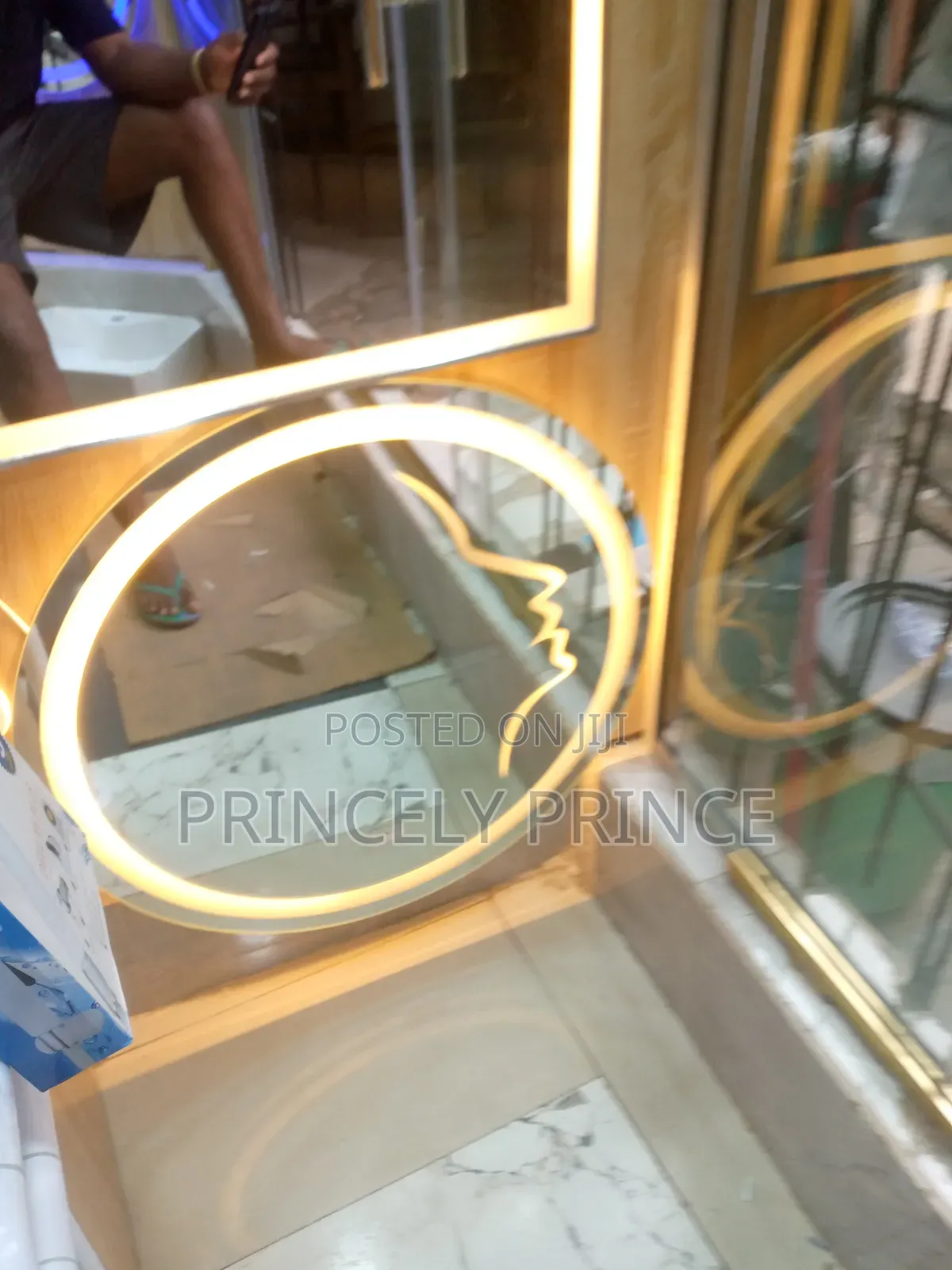 Light Mirror