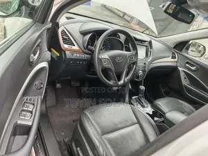 Hyundai Santa Fe SE Ultimate AWD 2018 White