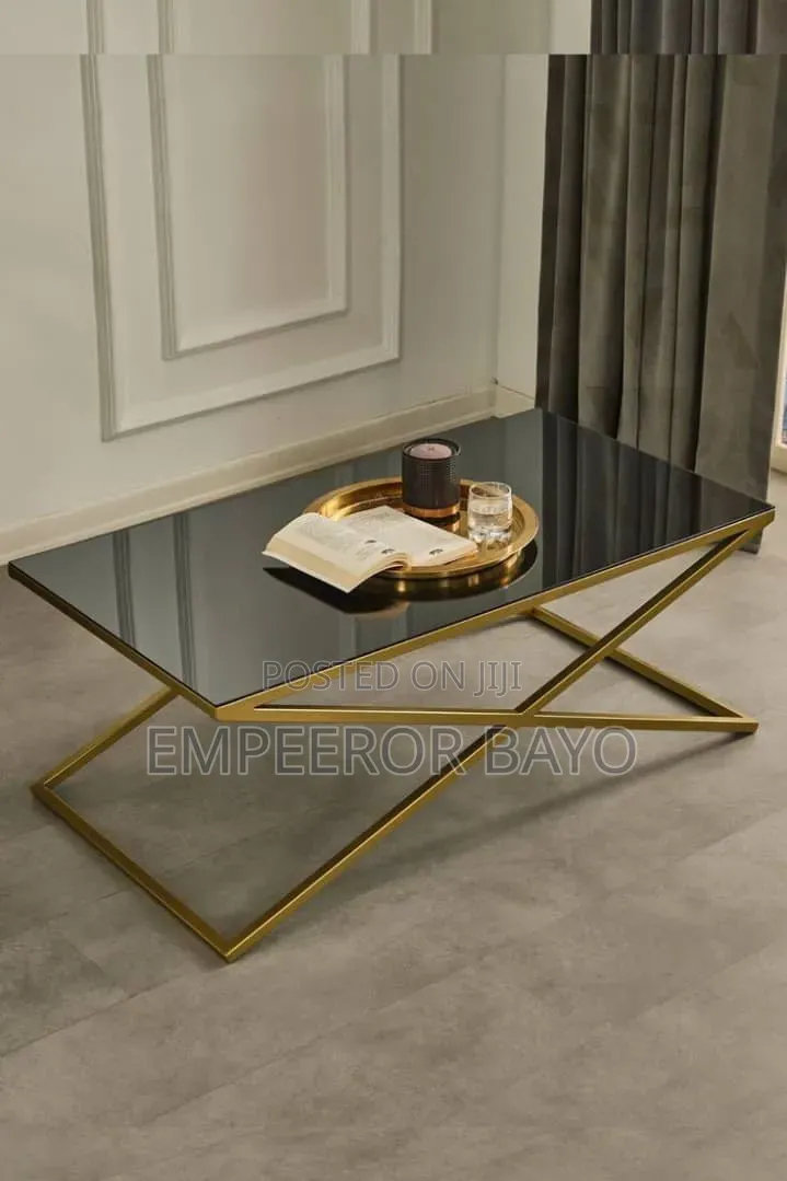 Classic Central Table