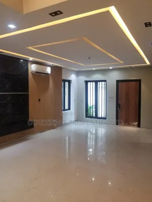 Mini Flat in Adeola Odeku for rent
