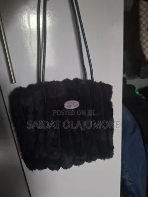 Women's Fluffy Faux Fur Shoulder Bag Stylish Tote Bag