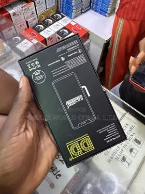 iPhone 17 Pro Max Screen Available