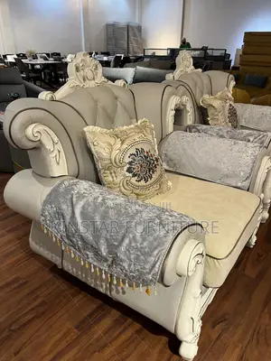 Royal Chairs
