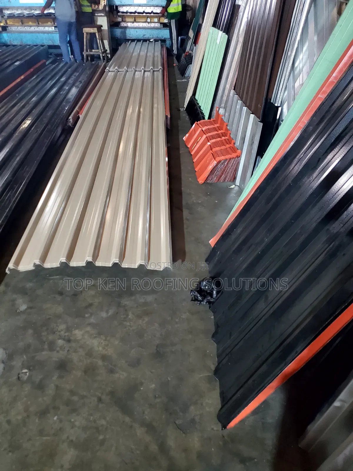 O.55B G/Beige Longspan Sheet