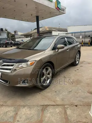 Toyota Venza XLE 2010 Brown
