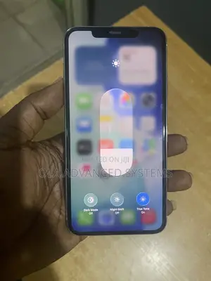 Apple iPhone 11 Pro Max 64 GB Gold