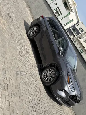 Toyota Highlander 2022 Gray