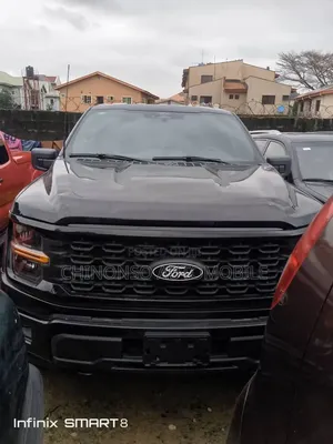 Ford F-150 Lightning LARIAT 4WD SuperCrew 5.5' Box 2025 Black