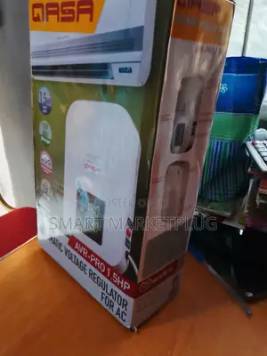 High Quality Qasa 1.5hp 2000w Wall Mount Voltage Stabilizer