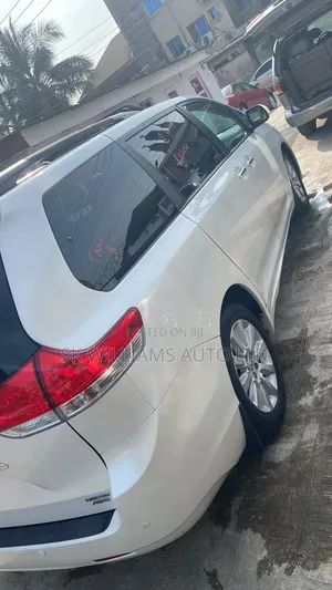 Toyota Sienna 2014 White
