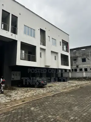 Furnished 3bdrm Townhouse / Terrace in Paradise, Katampe for rent