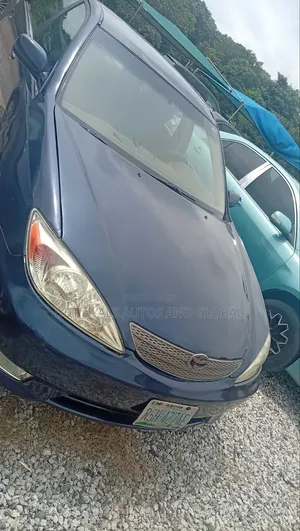 Toyota Camry 2004 Blue