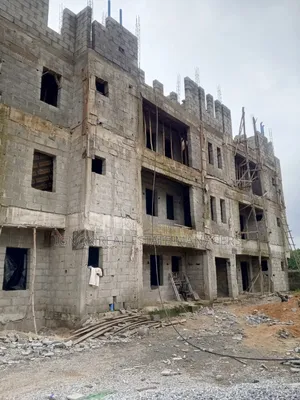 3bdrm Block of Flats in Trem Church, Dape for sale