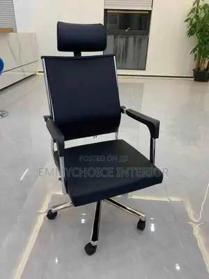 Italian Standard Modern Chair With Headrest and Lumber Support