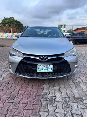 Toyota Camry 2015 Silver