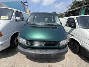 Volkswagen Transporter 2005 Green