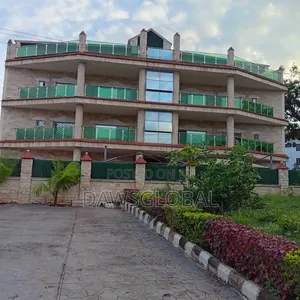 3bdrm Block of Flats in Life Camp for sale