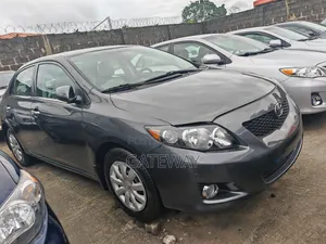 Toyota Corolla 2010 Gray