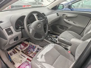 Toyota Corolla 2010 Gray