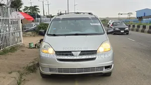 Toyota Sienna CE 2005 Gold