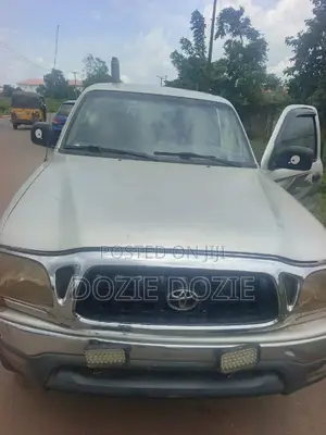 Toyota Tacoma 2003 Gold