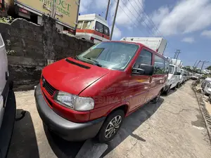 Volkswagen Transporter 2005 Red