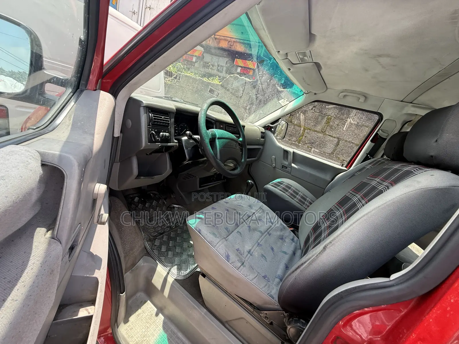 Volkswagen Transporter 2005 Red