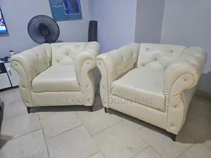 Clean Almost New Leather Seats for Sale