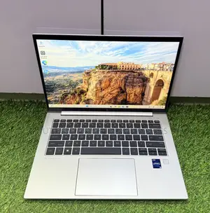 Laptop HP EliteBook 840 G10 16GB Intel Core i5 SSD 512GB