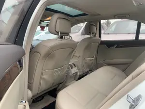Mercedes-Benz C300 2009 White
