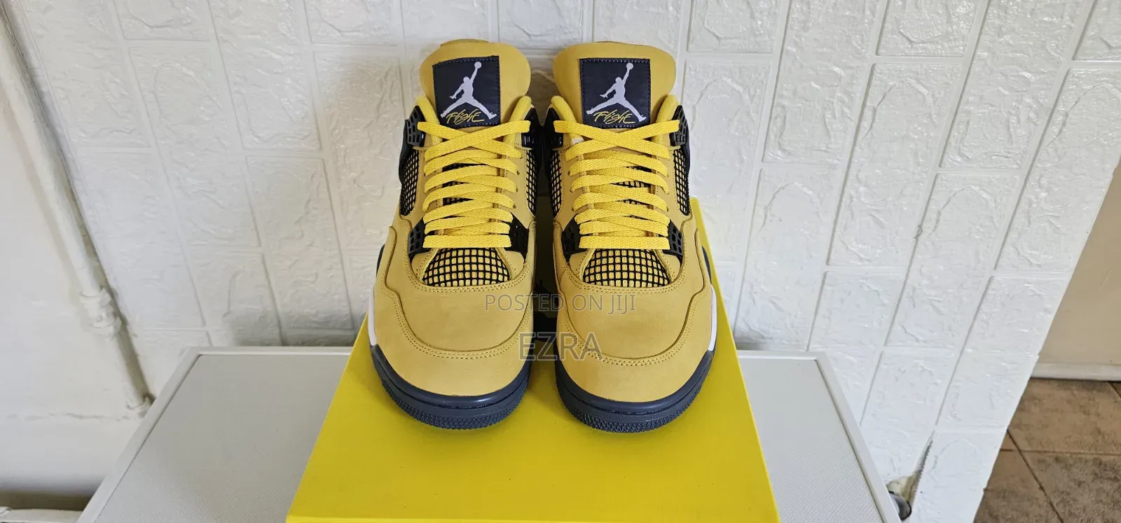 Air Jordan 4 Retro Lightning 2021