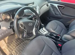 Hyundai Elantra 2012 Brown