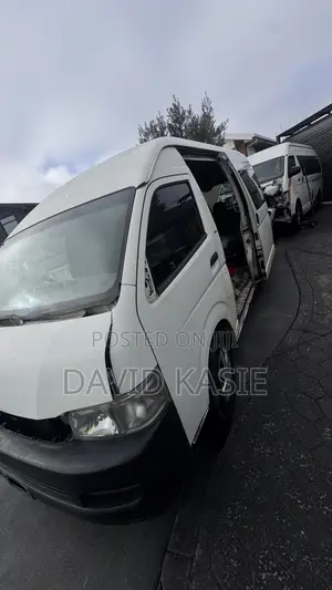 Toyota HiAce 2008 White