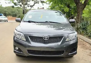 Toyota Corolla 2010 Gray
