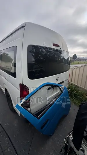 Toyota HiAce 2008 White