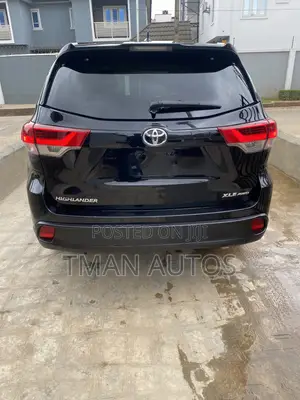 Toyota Highlander XLE V6 4x2 (3.5L 6cyl 6A) 2016 Black