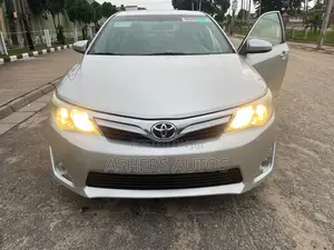 Toyota Camry 2014 Silver