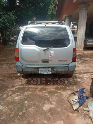 Nissan Xterra 2002 Gray
