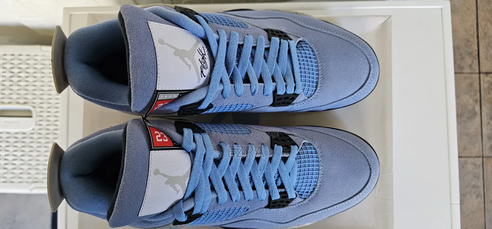 Air Jordan 4 Retro University Blue.
