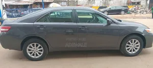 Toyota Camry 2010 Gray