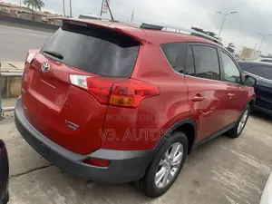 Toyota RAV4 2013 Red