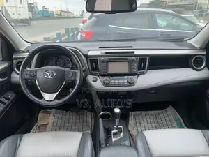 Toyota RAV4 2013 Red