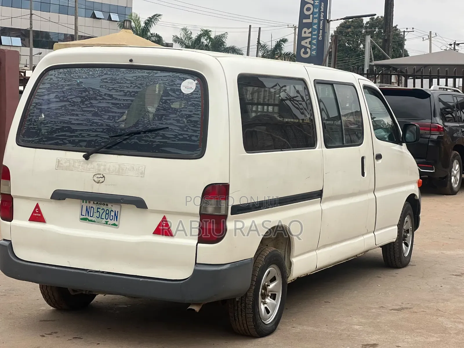 Toyota HiAce 2003 White