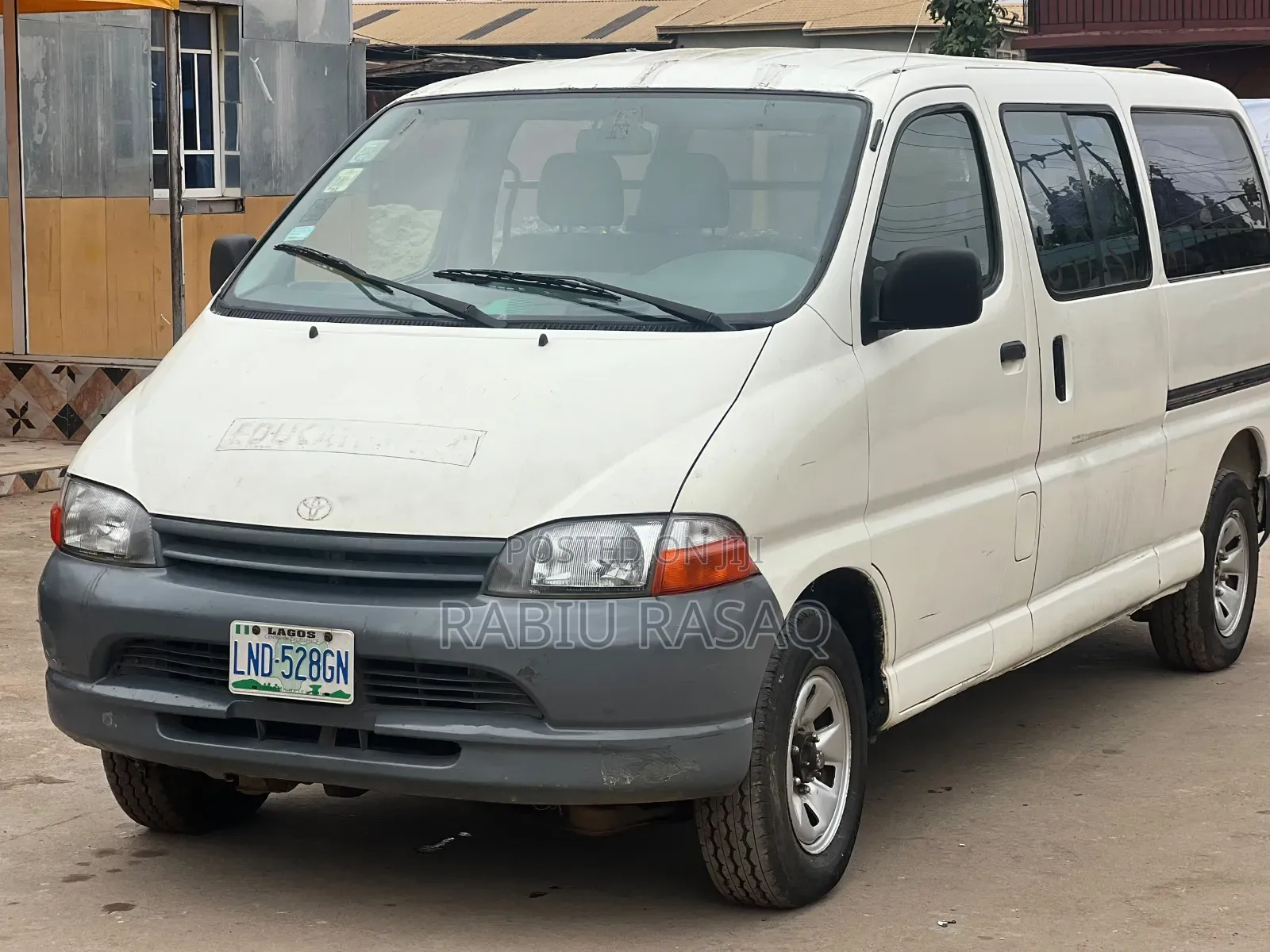 Toyota HiAce 2003 White