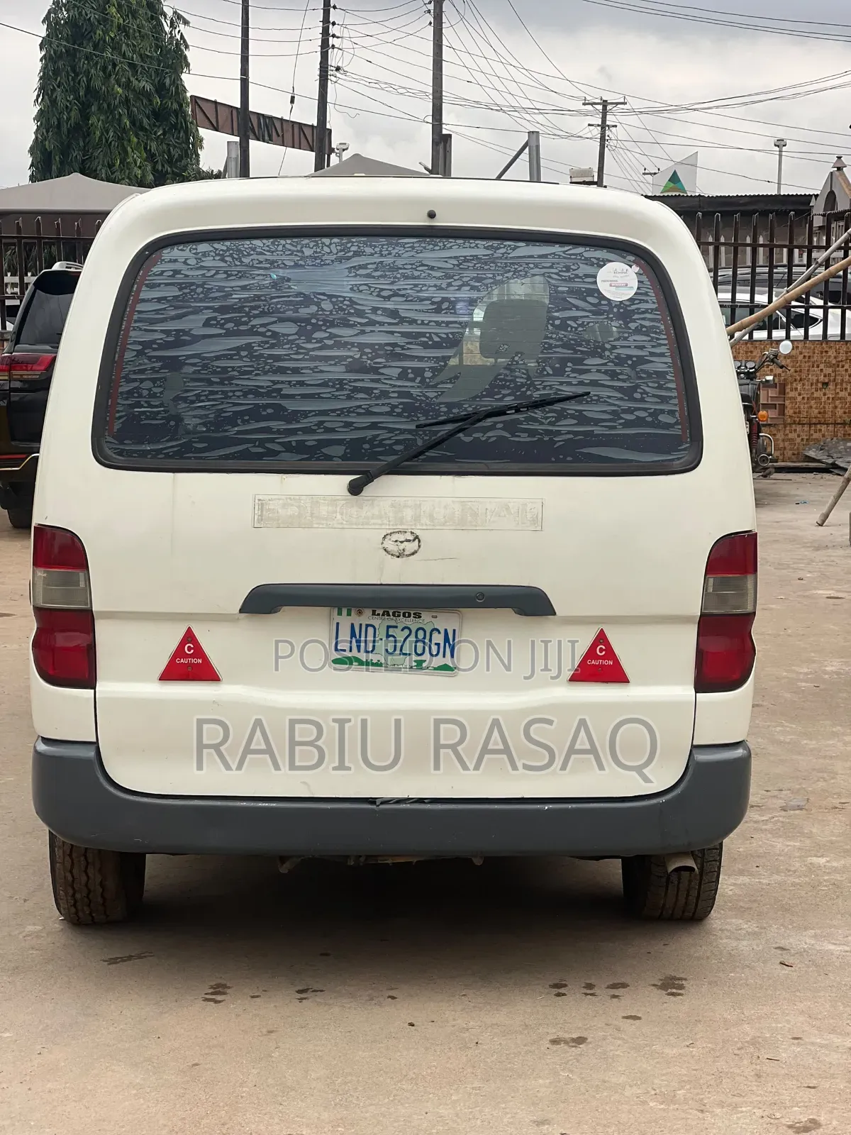 Toyota HiAce 2003 White