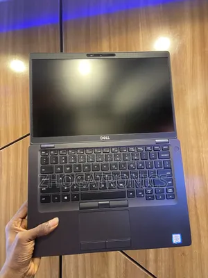Laptop Dell Latitude 5401 16GB Intel Core i7 SSD 256GB