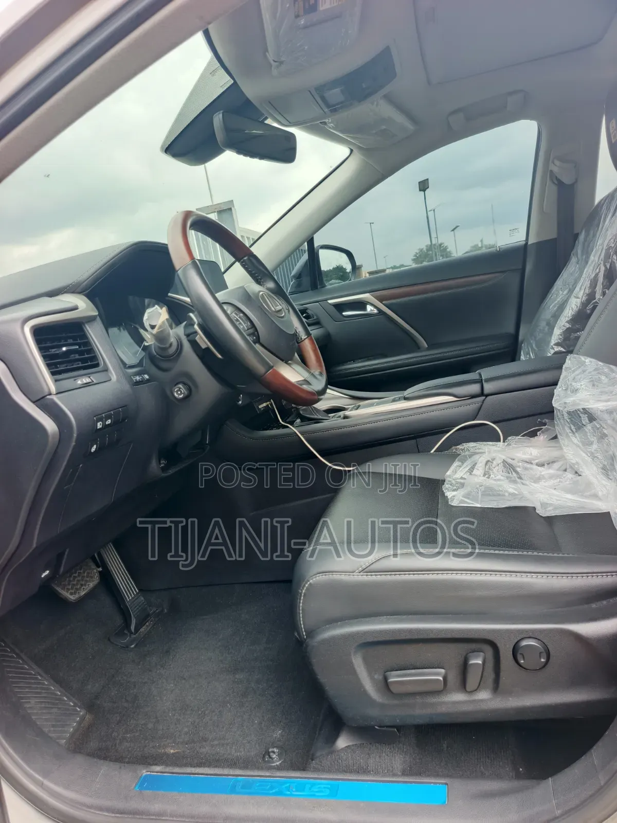 Lexus RX 2022 Gold